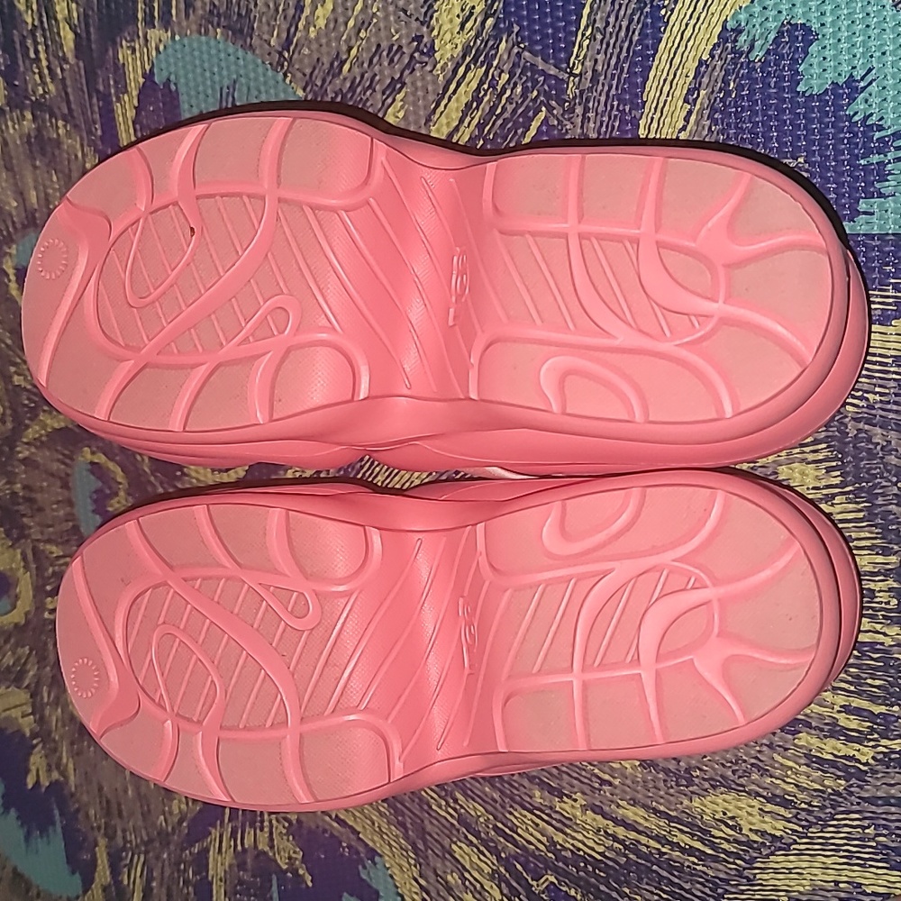 Ugg Slides - image 5